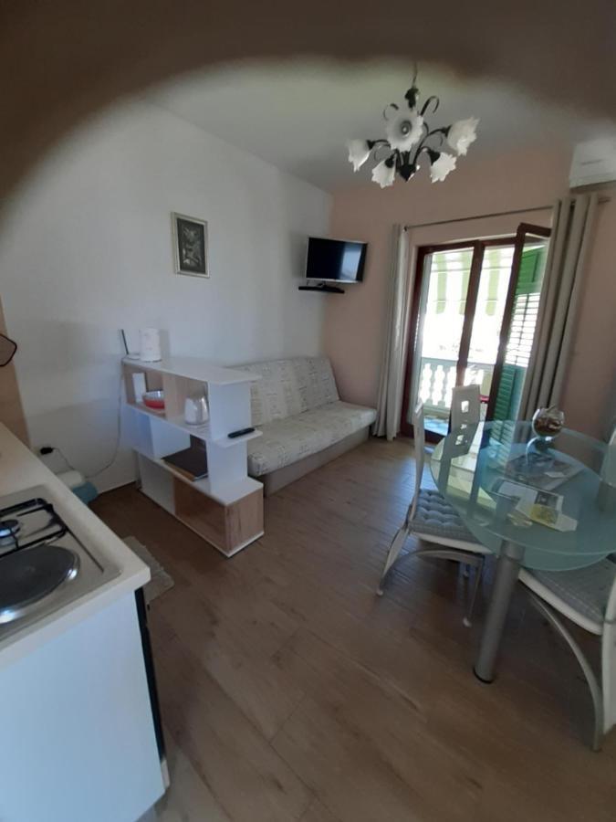 Apartman Barbir Sukošan Dış mekan fotoğraf